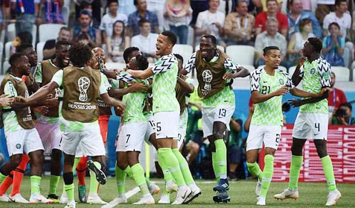 Nigeria win keeps Argentina’s hope alive