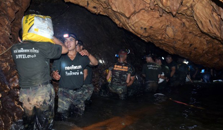 All 12 boys, their coach rescued from Thai cave