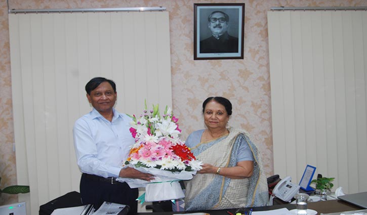 জনপ্রশাসনে যোগ দিলেন নতুন সচিব ফয়েজ আহম্মদ