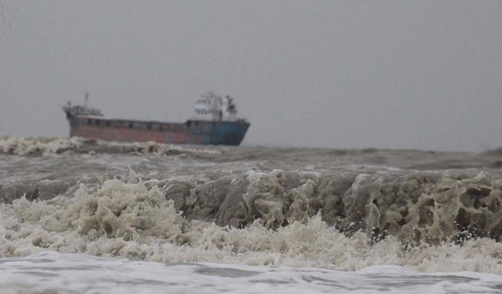 Signal 3 to continue for maritime ports