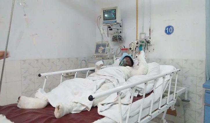 Residential building blast leaves 7 injured