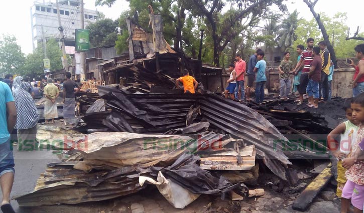 14 shops gutted by fire in Khulna