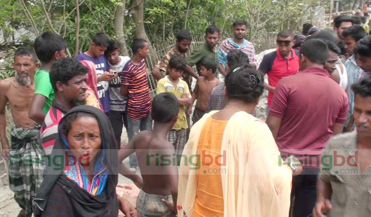 Another youth loses his arm in Gopalganj