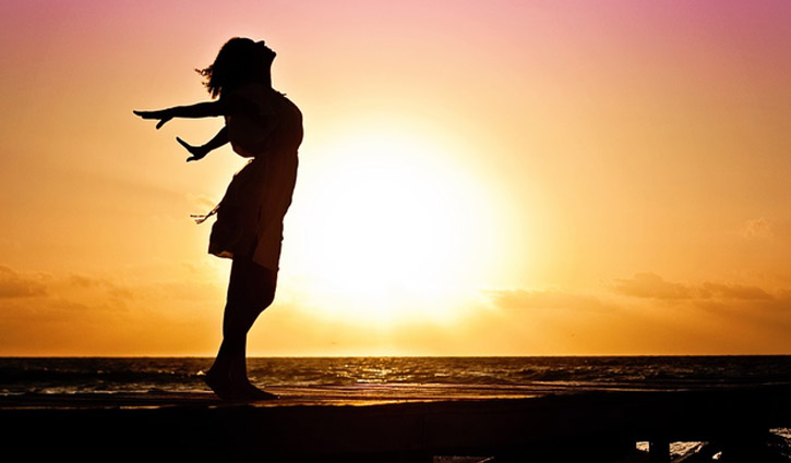 সুখের সন্ধানে