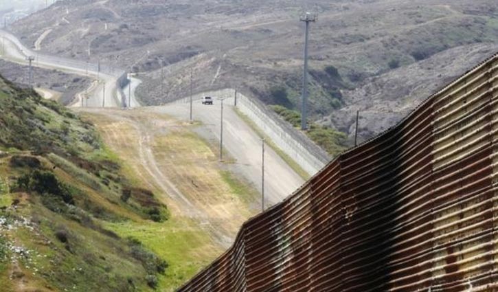 Texas sends National Guard to Mexico border