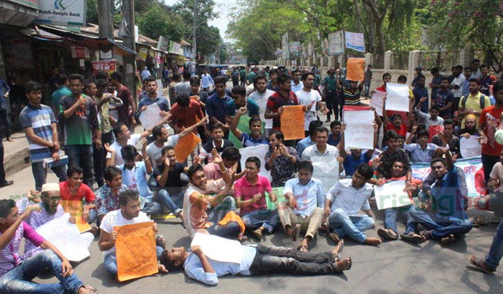 Ultimatum till 3pm to release detainees