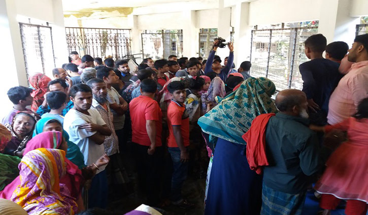 ভোলায় সড়ক দুর্ঘটনায় যুবক নিহত ভোলায় সড়ক দুর্ঘটনায় যুবক নিহত