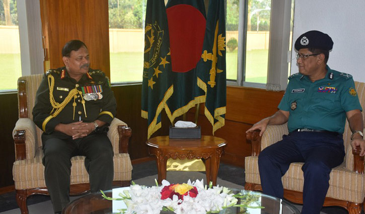 DMP commissioner pays courtesy call on army chief