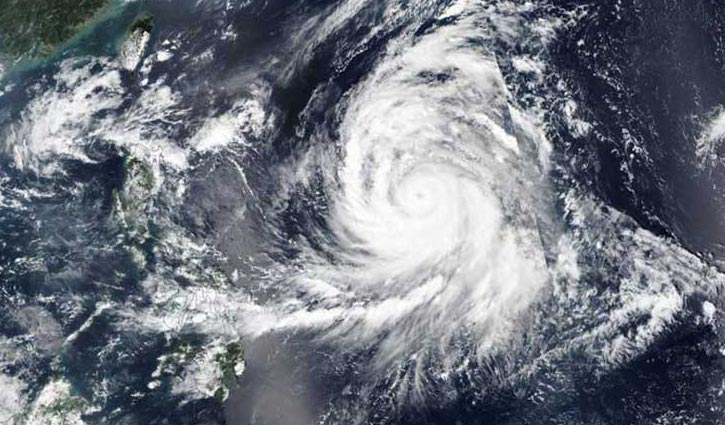 Signal 2 at maritime ports as cyclone 'Gaja' intensifies