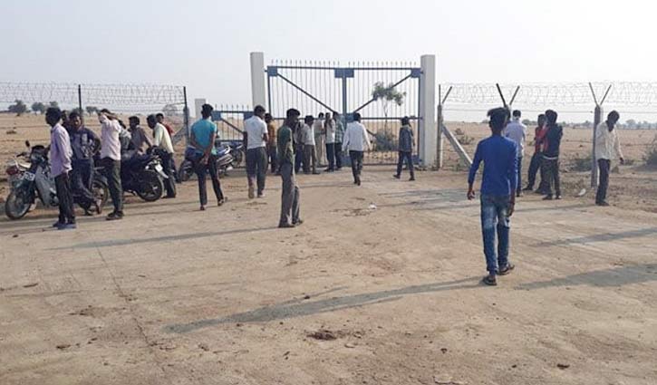 6 dead in Maharashtra army depot blast