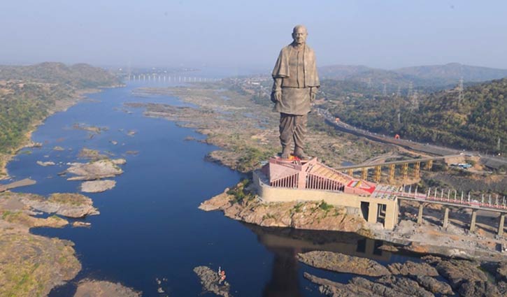 India unveils the world's tallest statue