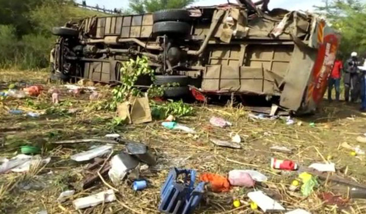 50 dead as bus turns turtle in Kenya