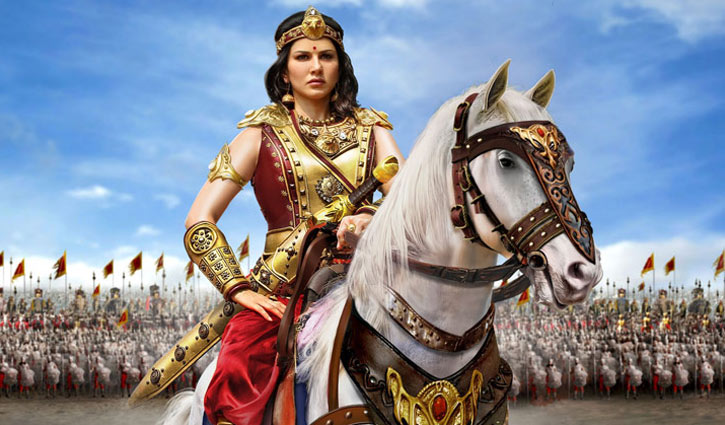 ফের আপত্তির মুখে সানি লিওন