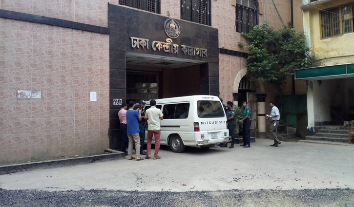 Medical team enters jail to examine Khaleda’s health