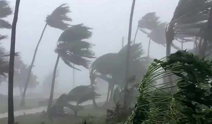 Philippines hit by strongest storm