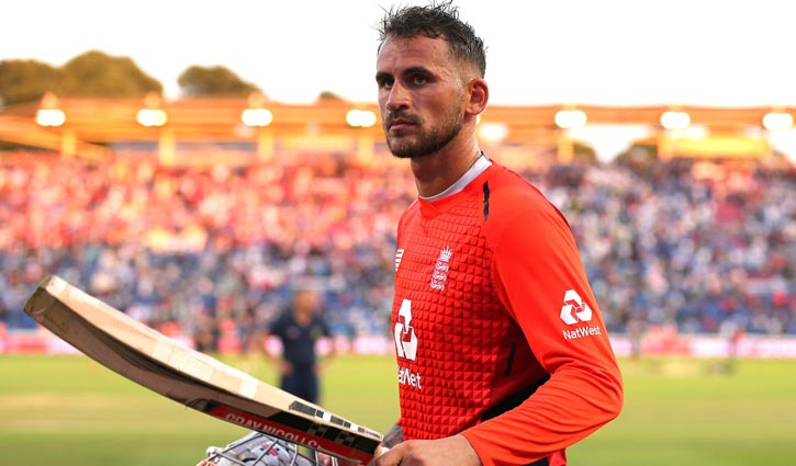 বিশ্বকাপের আগে নিষিদ্ধ হলেন আলেক্স হেলস