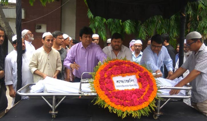 বিদায়বেলায় সহকর্মীদের ভালোবাসায় সিক্ত আনিস