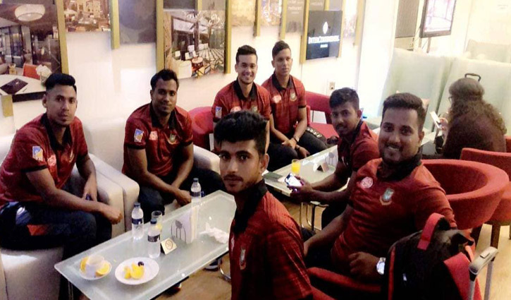 শিরোপার স্বপ্ন পূরণে যাত্রা শুরু