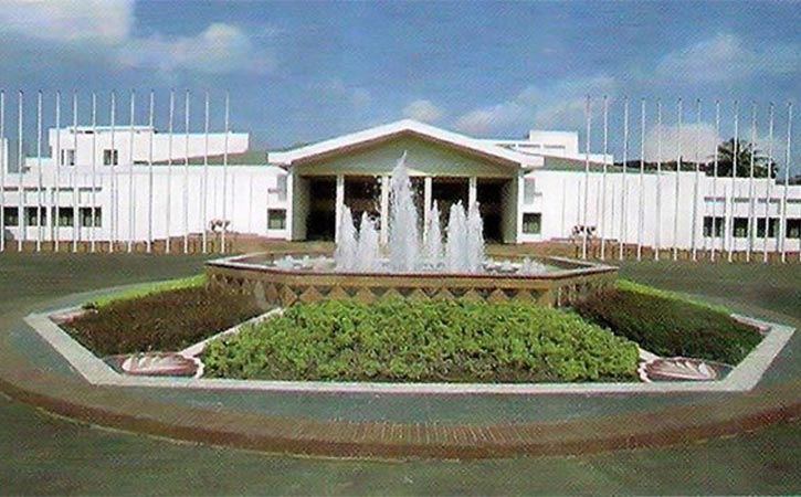 Ministers review cyclone management issues at PMO