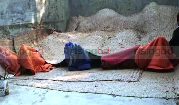 ঘুমন্ত শ্রমিকদের ওপর ট্রাক, নিহত ৪