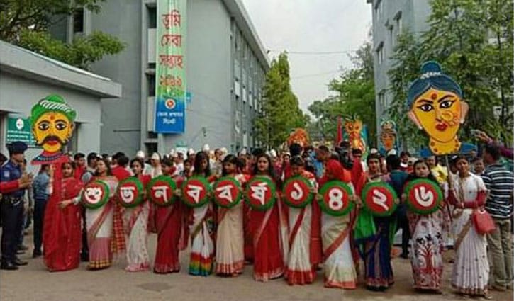 উৎসবে মাতোয়ারা সিলেটে শতকণ্ঠে বর্ষবরণ উৎসবে মাতোয়ারা সিলেটে শতকণ্ঠে বর্ষবরণ