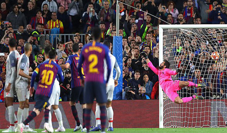 মেসি-সুয়ারেজের গোলে ফাইনালের পথে বার্সা