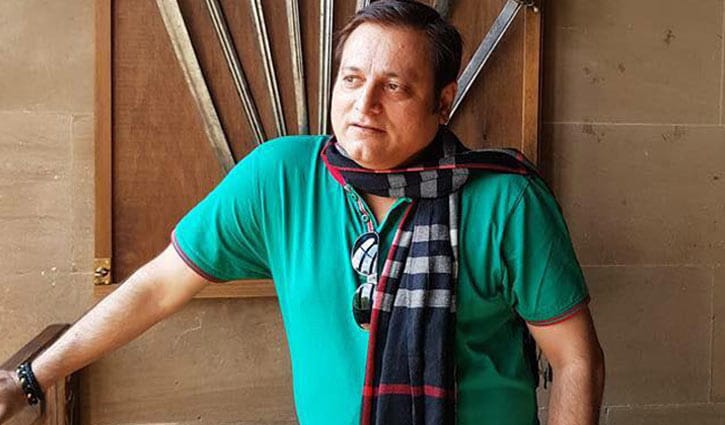 পরিচালক আমার ছবি ডাস্টবিনে ফেলে দিয়েছিল : মনোজ