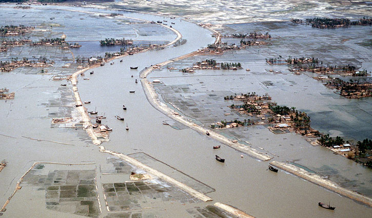ঊনত্রিশে এপ্রিল মানে স্বজনের ঘরে শোক
