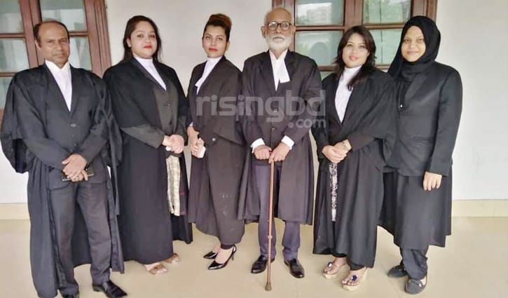 মিন্নির পক্ষে হাইকোর্টে লড়বেন তারা মিন্নির পক্ষে হাইকোর্টে লড়বেন তারা