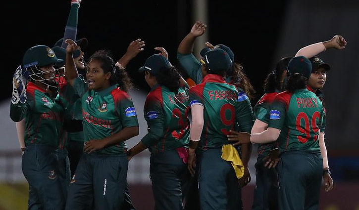 নেদারল্যান্ডসকে উড়িয়ে দিল মেয়েরা নেদারল্যান্ডসকে উড়িয়ে দিল মেয়েরা
