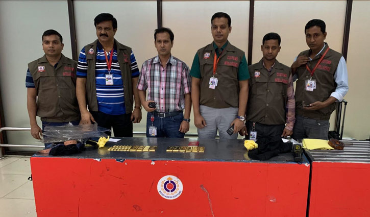 Two Japanese nationals held with 12 kg gold