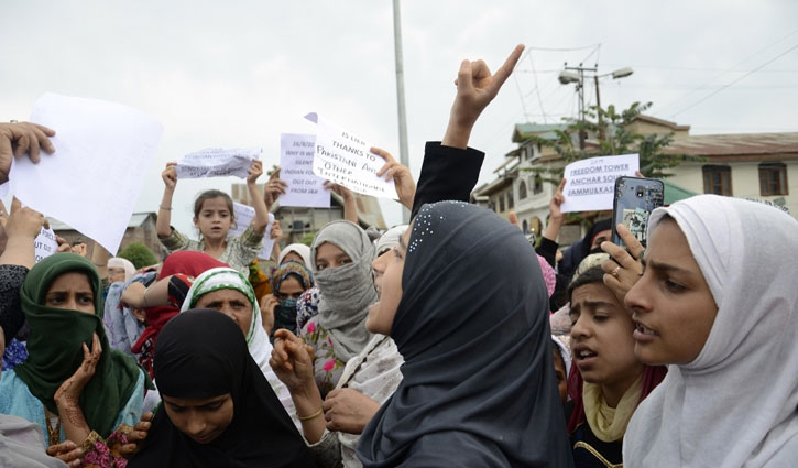 কাশ্মীরে ২৪ দিনে ৫০০ বিক্ষোভ