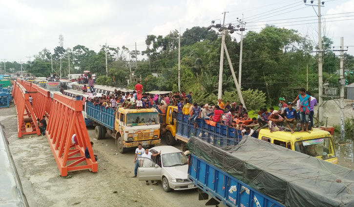 50km long tailback on Dhaka-Tangail highway