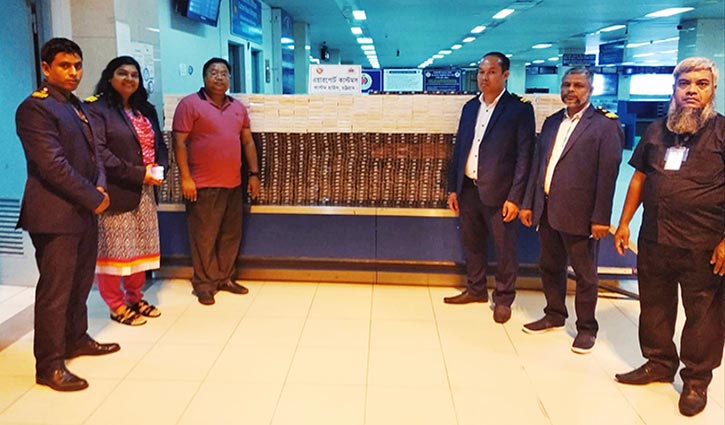Huge foreign cigarettes seized at Chattogram airport
