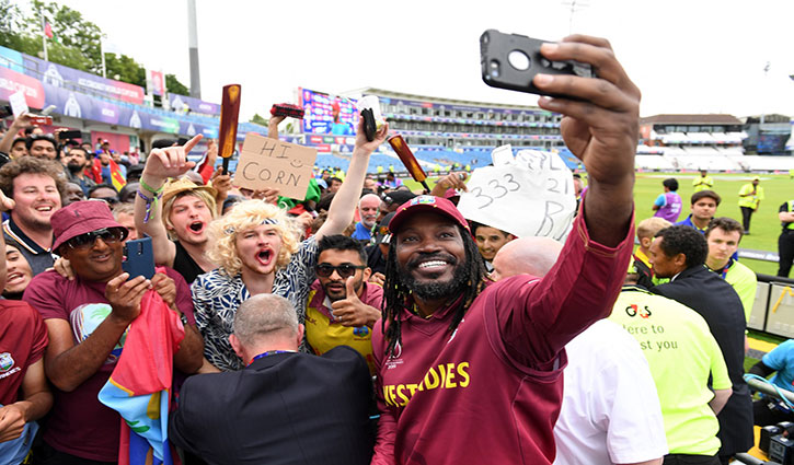 Rain forces abandonment after Chris Gayle flop show