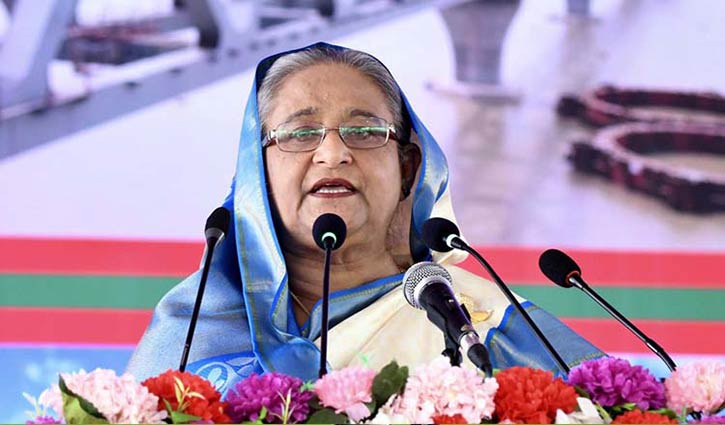 ‘ভাবতে পারিনি, রাজনৈতিক সমাবেশে গ্রেনেড হামলা হবে’ ‘ভাবতে পারিনি, রাজনৈতিক সমাবেশে গ্রেনেড হামলা হবে’