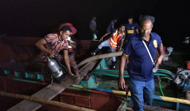 Boat capsize in Jamuna river: 5 missing, 22 rescued