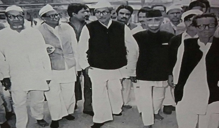 ইসলামের খেদমতে বঙ্গবন্ধু ইসলামের খেদমতে বঙ্গবন্ধু