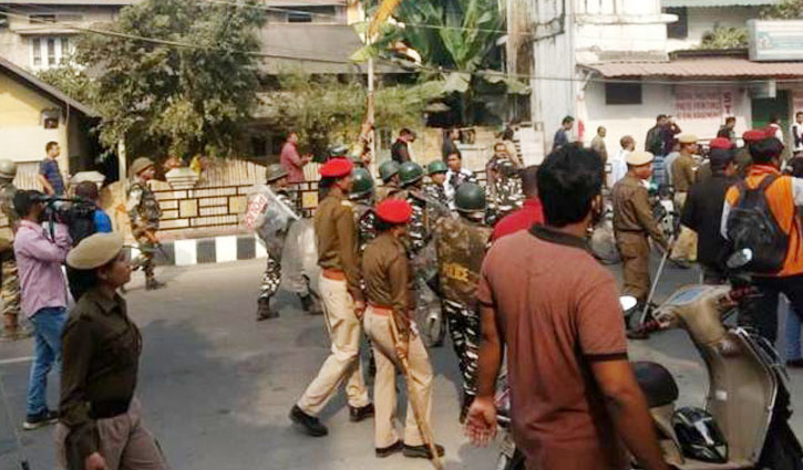 আসামে বিক্ষোভ গুলি, নিহত ২ আসামে বিক্ষোভ গুলি, নিহত ২