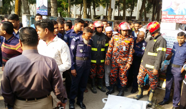 Cop killed in Bagerhat road crash