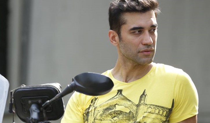 অভিনেতার ঝুলন্ত মরদেহ উদ্ধার