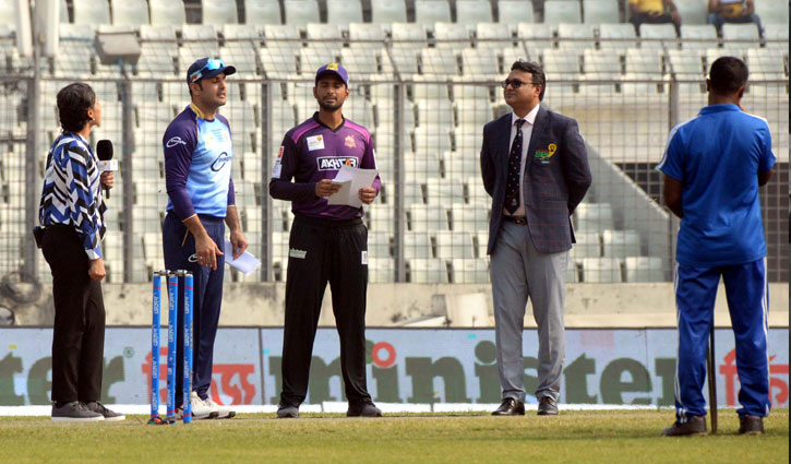 চোট কাটিয়ে ফিরলেন মাহমুদউল্লাহ চোট কাটিয়ে ফিরলেন মাহমুদউল্লাহ