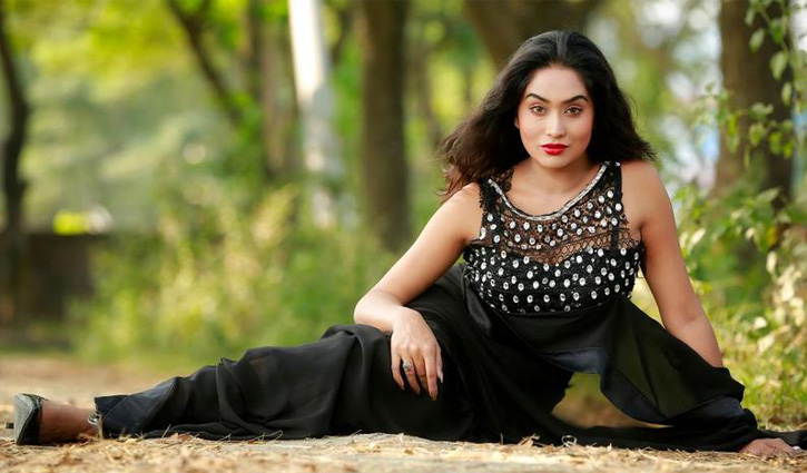 প্রেমিক খুনের দায়ে মমর জেল!