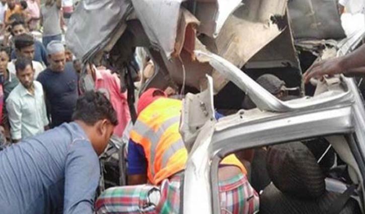3 killed in Tangail road crash