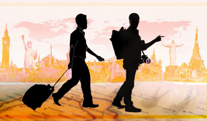 ঘুরতে গিয়ে ছবি তোলা, বেতন মাসে ৩২ লাখ টাকা