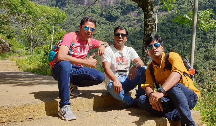 আদম পাহাড়: নেশার ঘোরে নামছিলাম আদম পাহাড়: নেশার ঘোরে নামছিলাম
