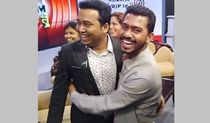 দিনে বিরোধ রাতে কোলাকুলি দিনে বিরোধ রাতে কোলাকুলি
