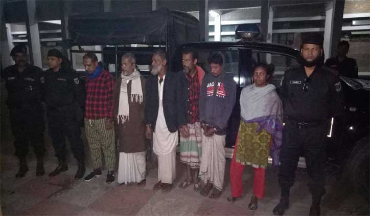 গাঁজা সেবনের দায়ে ৬ জনের সাজা গাঁজা সেবনের দায়ে ৬ জনের সাজা