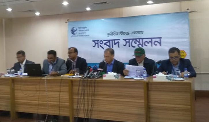 রোহিঙ্গা ক্যাম্পে সামাজিক ঝুঁকি বেড়েছে রোহিঙ্গা ক্যাম্পে সামাজিক ঝুঁকি বেড়েছে
