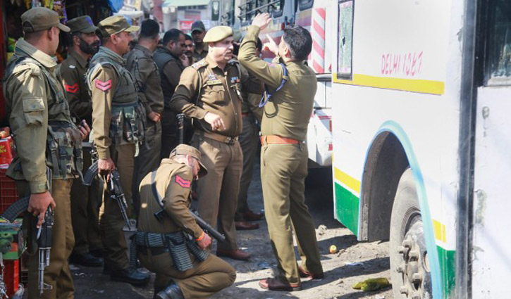 Grenade blast at Jammu bus stand, 26 injured